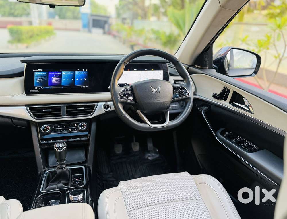 Mahindra Xuv700 2.2 Ax 7 Diesel Mt Luxury Pack Str, 2024, Diesel