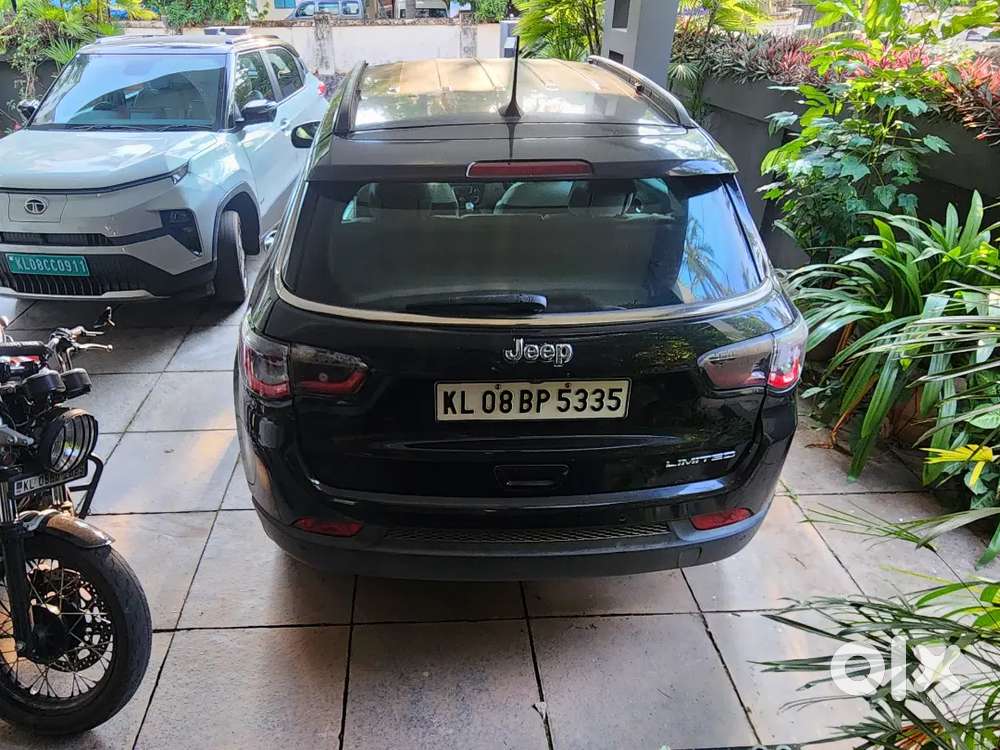 Jeep Compass Limited 2.0 Diesal Black Color  Sale Well Maintained