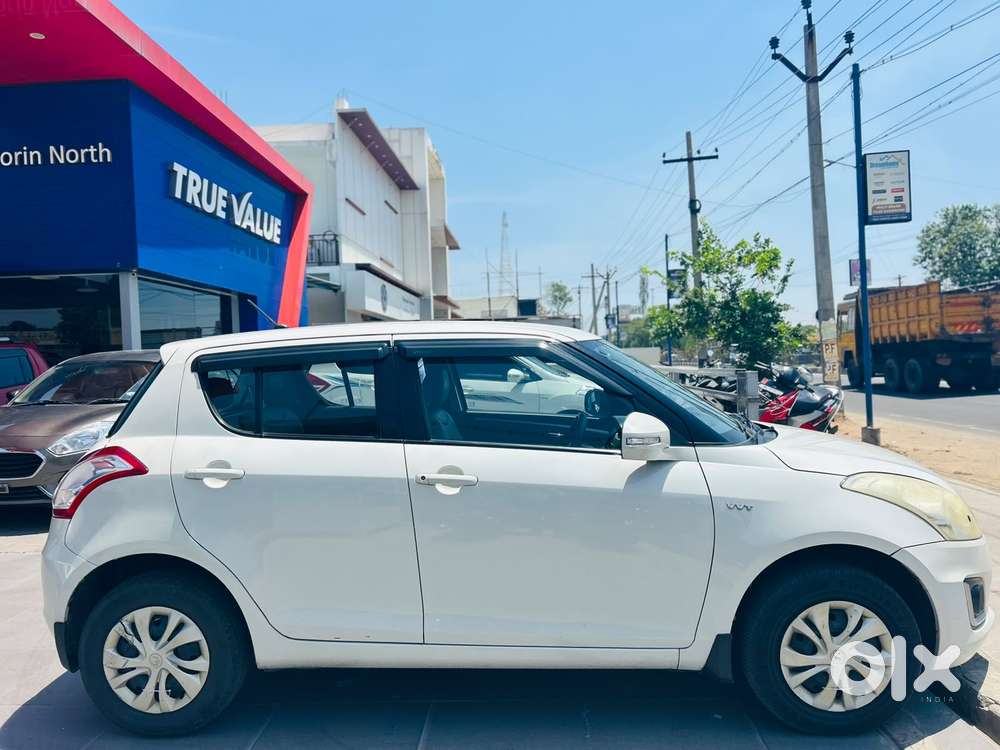 Maruti Suzuki Swift Vxi 1.2 Abs Bs-iv, 2017, Petrol