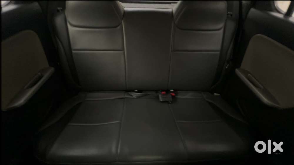Maruti Suzuki Alto K10 1.0 Vxi Amt, 2016, Petrol