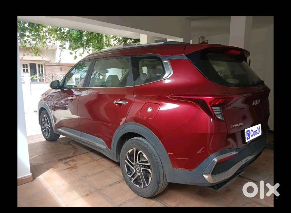 Kia Carens Luxury Plus 2022 Petrol - 6 Seaterl Year Model