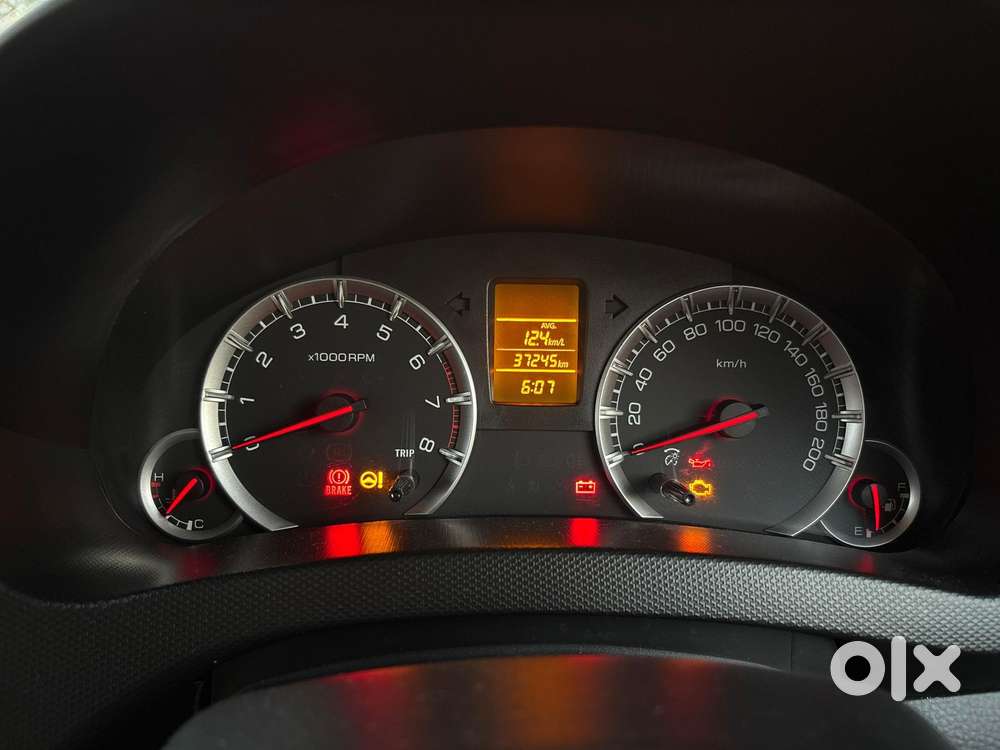 Maruti Suzuki Swift Vxi With Abs, 2016, Petrol