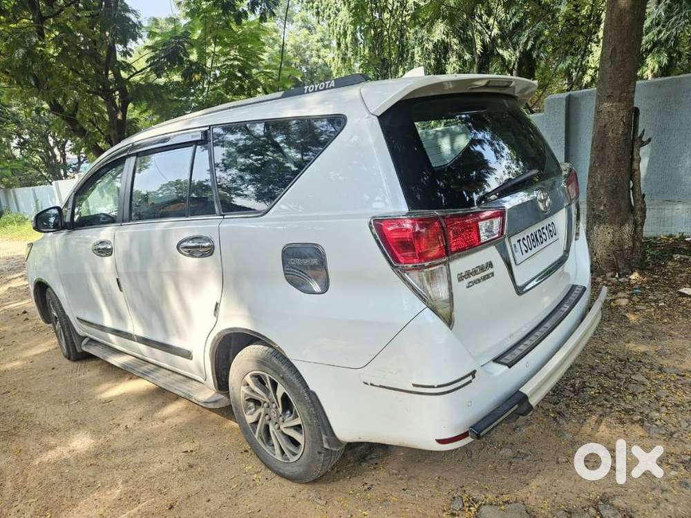 Toyota Innova Crysta 2.4 V, 2023, Diesel
