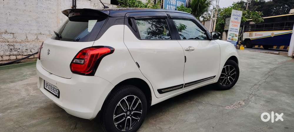 Maruti Suzuki Swift 1.3 Zxi, 2023, Petrol
