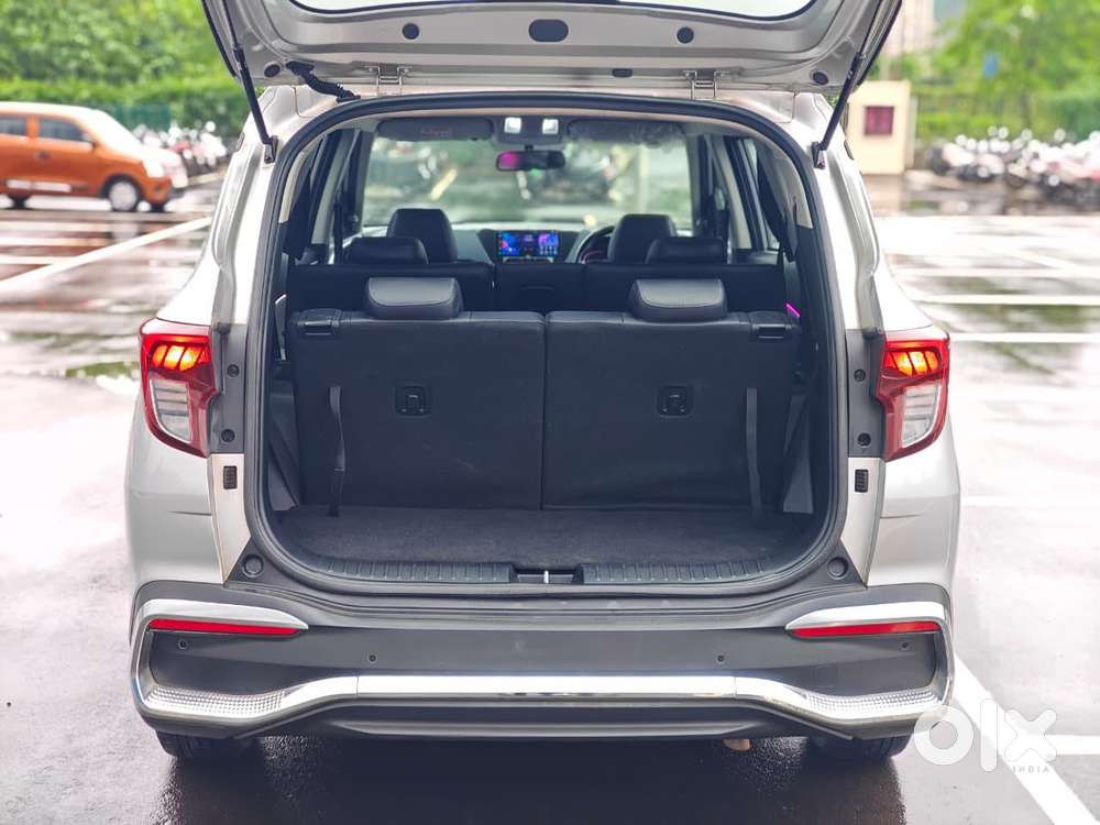 Kia Carens G 1.5 6mt Premium (o) 7-seater, 2023, Petrol