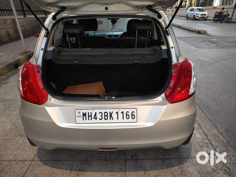 Maruti Suzuki Swift Vxi 1.2 Abs Bs-iv, 2017, Petrol