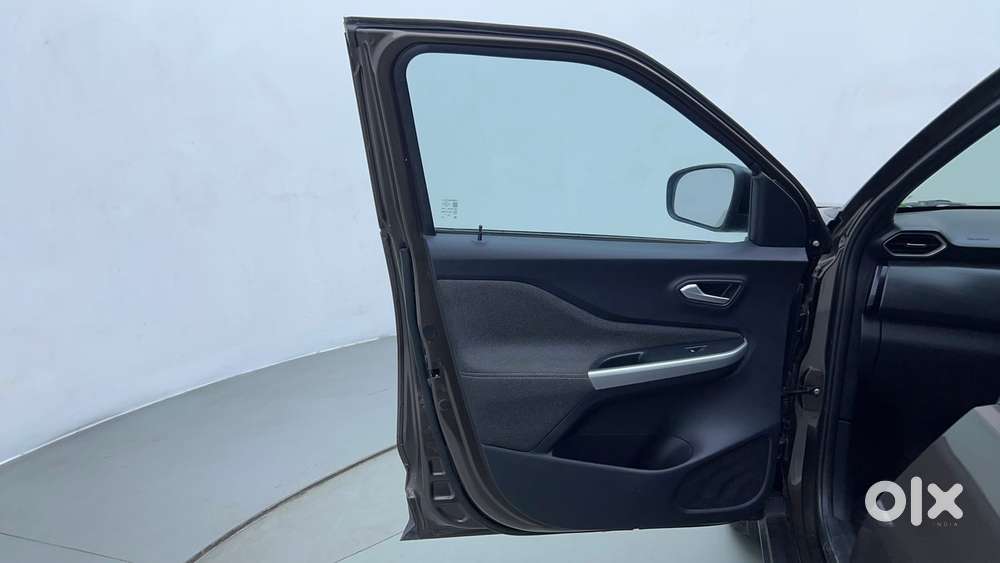 Nissan Magnite 1.0 Xv Premium Turbo Cvt (o), 2022, Petrol
