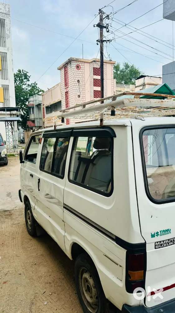 Maruti Suzuki Omni 2010 Seater Car