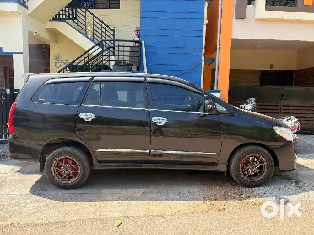 Toyota Innova 2006 Diesel Well Maintained