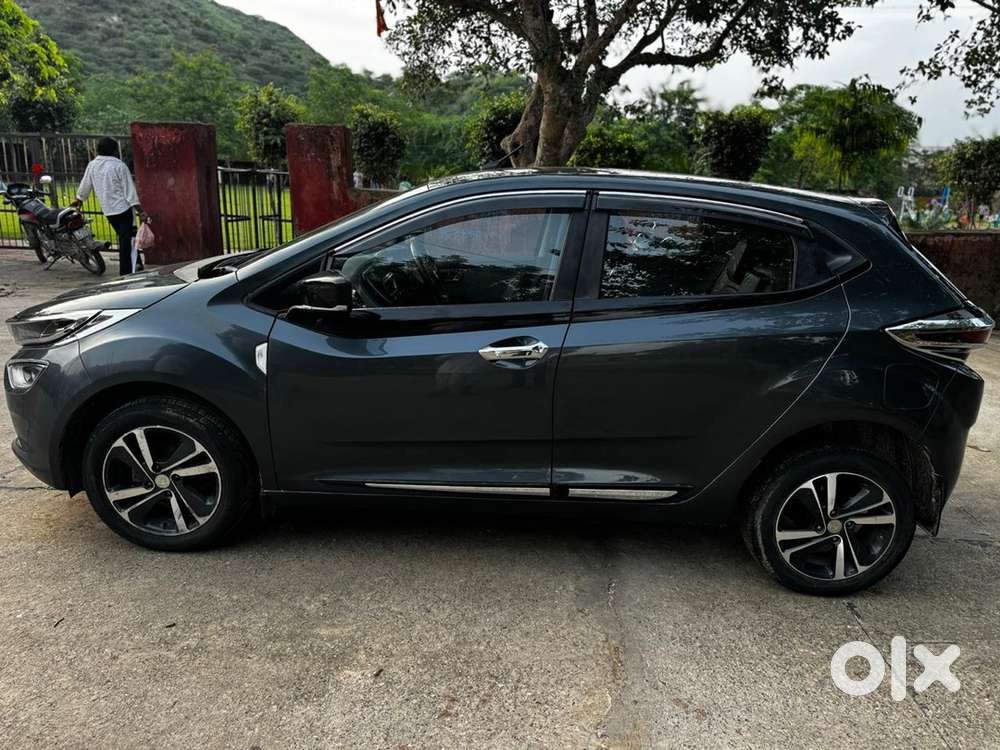 Tata Altroz Petrol 2020