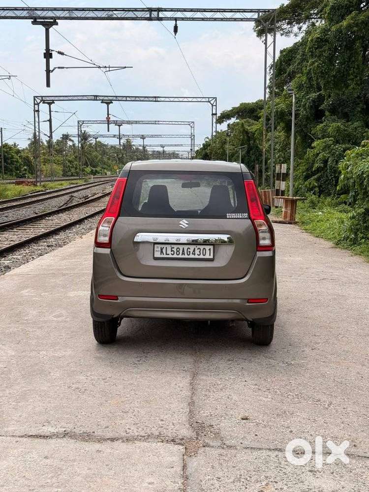 Maruti Suzuki Wagon R Zxi, 2022, Petrol
