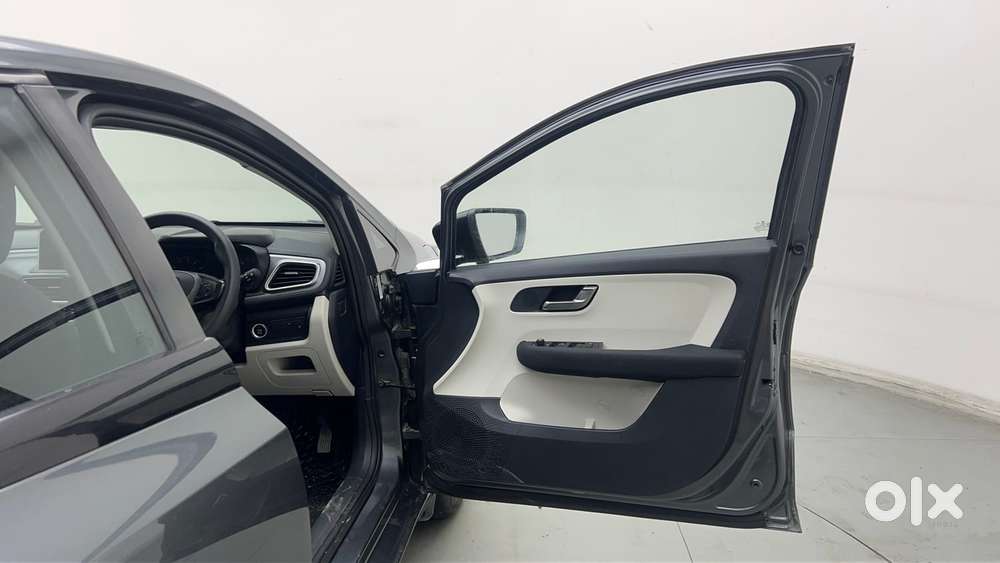 Tata Altroz Xz, 2021, Petrol