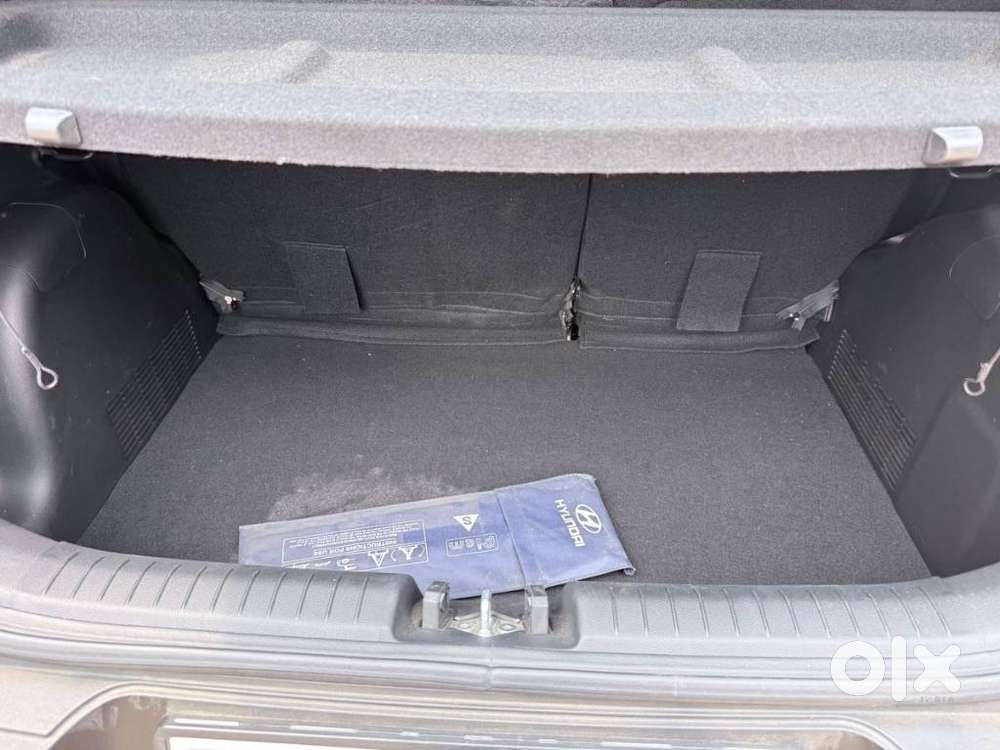 Hyundai Venue Sx (o) Mt 1.5 Diesel, 2024, Diesel
