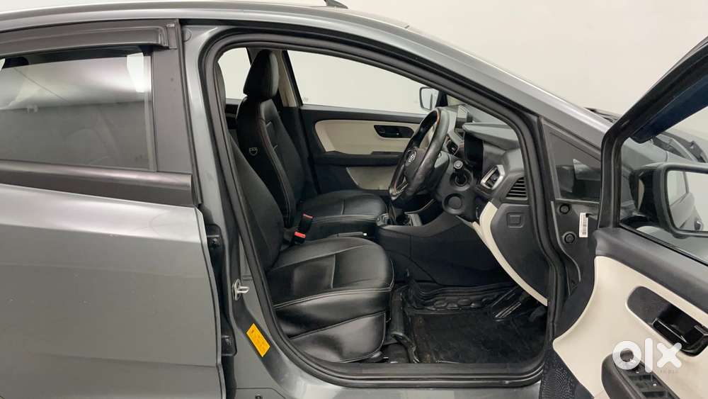 Tata Altroz 1.2 Xt, 2023, Petrol