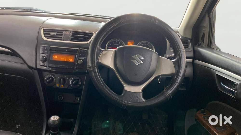 Maruti Suzuki Swift Vxi, 2015, Petrol