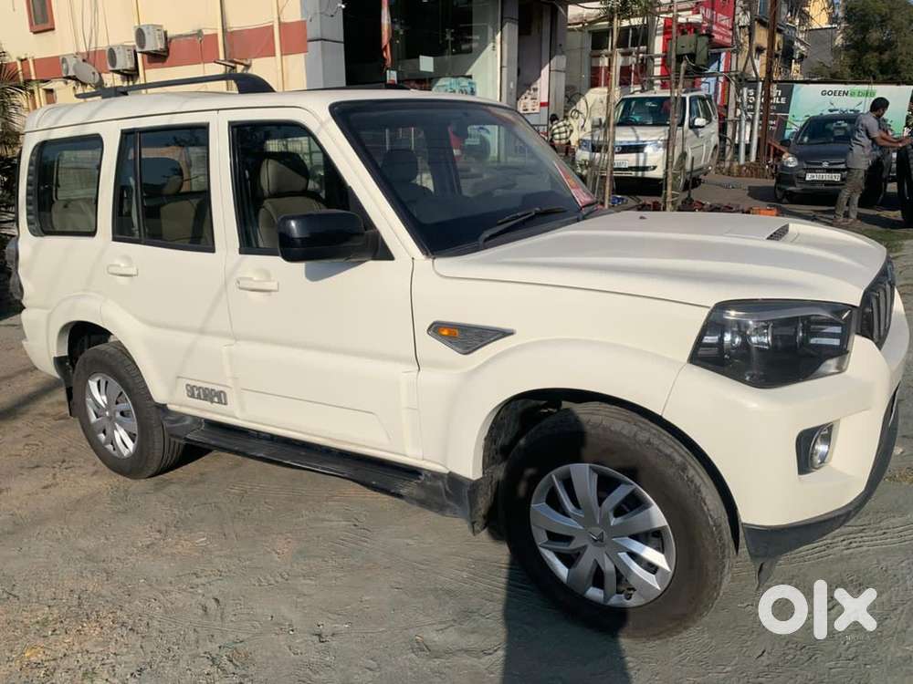 Mahindra Scorpio S6+ 2017 Diesel Well Maintained