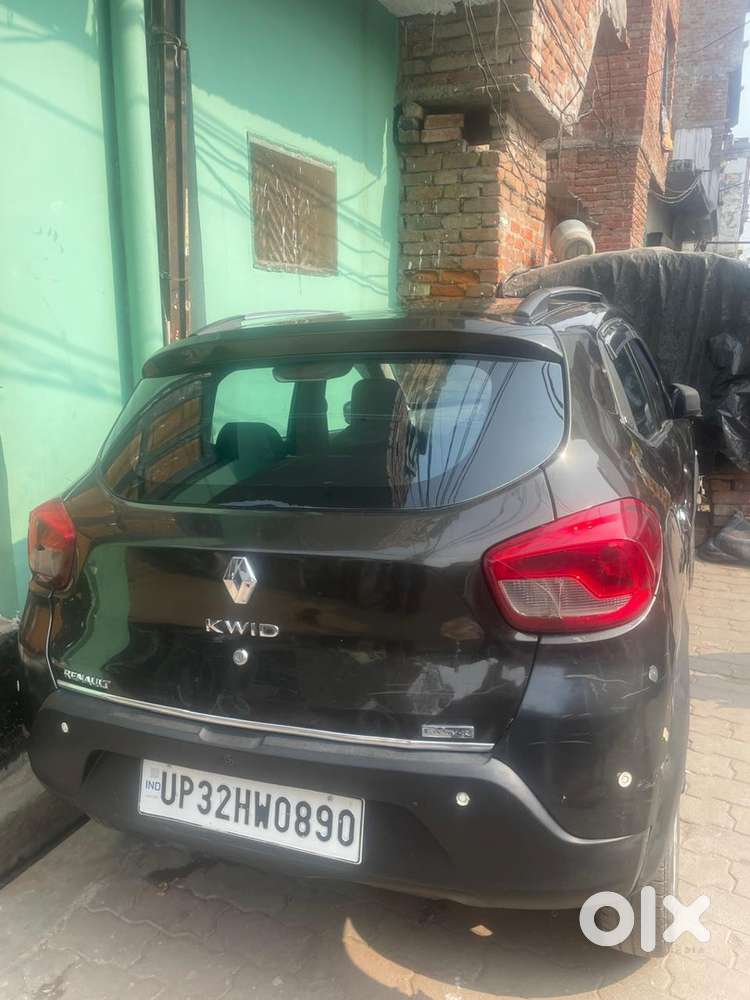 2017 Renault Petrol Car