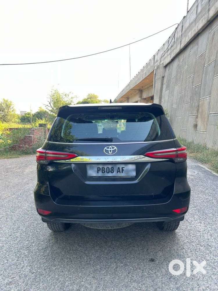 Toyota Fortuner 4x2 Mt 2.8 Diesel, 2022, Diesel