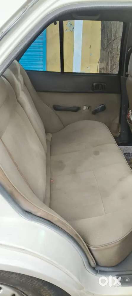 Maruti Suzuki Esteem 1994