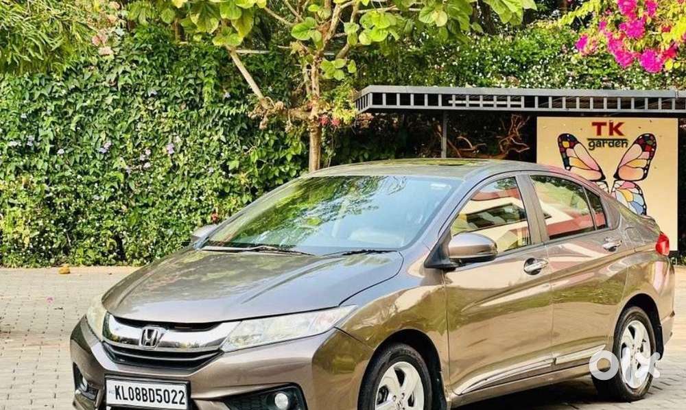 Honda City 2014 Model Sunroof