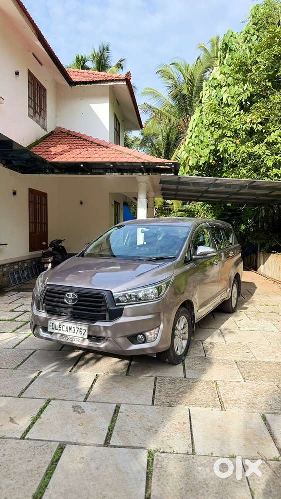 Toyota Innova Crysta 2017 Diesel 60000 Km Driven