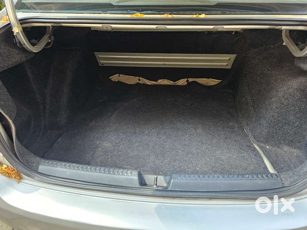 Volkswagen Vento 1.5 Highline Plus At 16 Alloy, 2012, Petrol