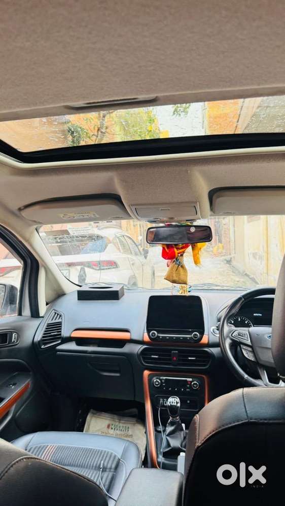 Ford Ecosport 1.5 Diesel Blackroof Edition Top Model