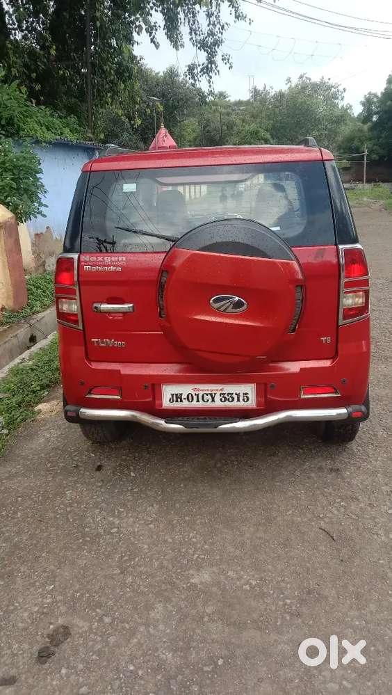 Mahindra Tuv 300 2018