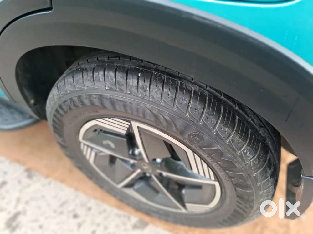 Tata Nexon Creative Plus 1.2 Revotron Petrol 6 Mt Dt, 2024, Petrol