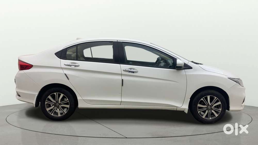 Honda City I-vtec V, 2018, Petrol