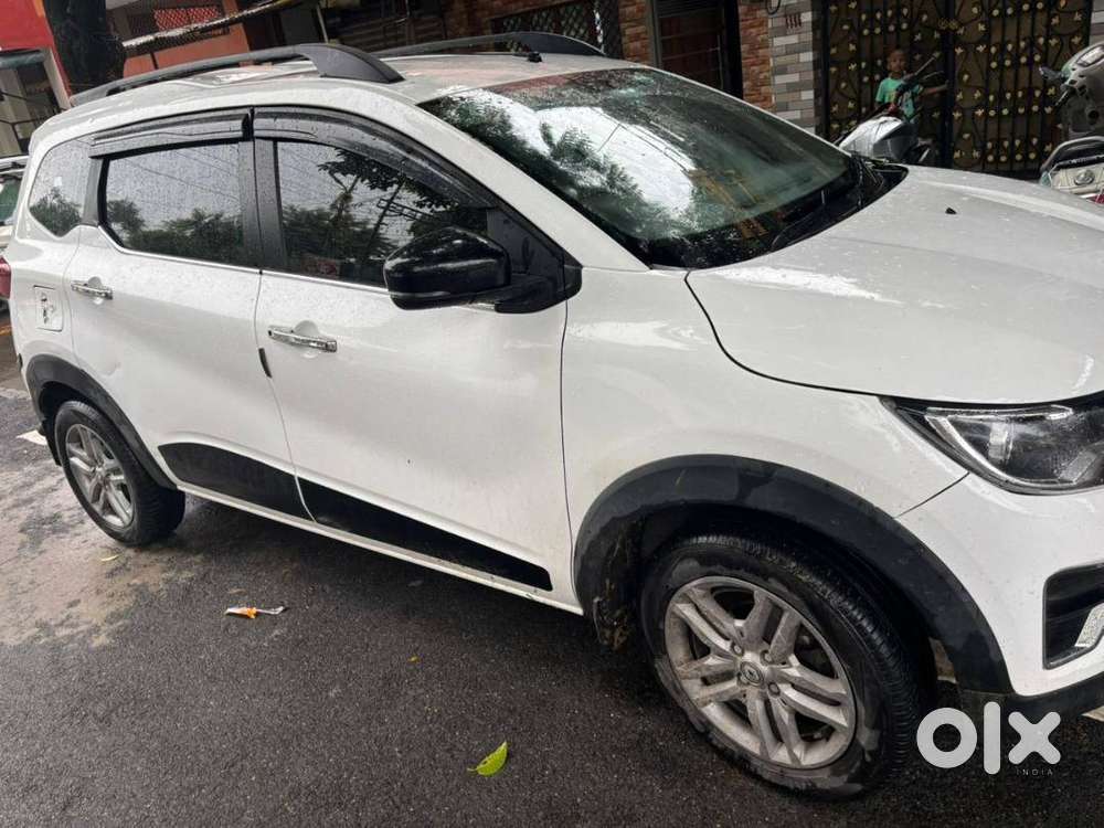 Renault Triber Rxz 2025