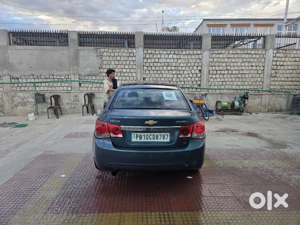 Chevrolet Cruze Diesel 2010 Year