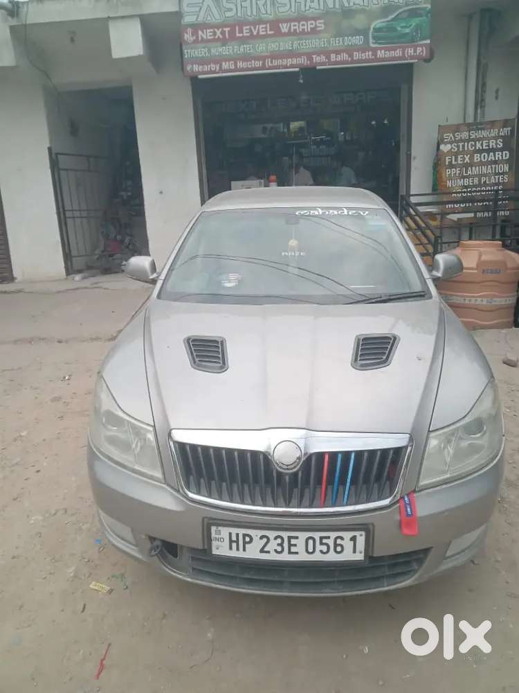 Skoda Laura 2009 Petrol