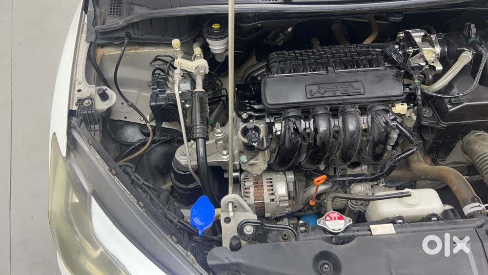 Honda City 1.5 V 4th Gen I-vtec Mt, 2023, Petrol