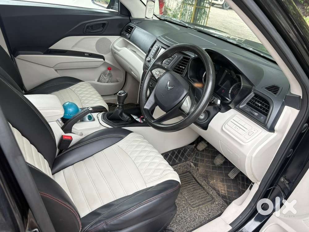 2023 Xuv300 W6 Diesel  Sunroof  26,000 Km  Excellent Condition