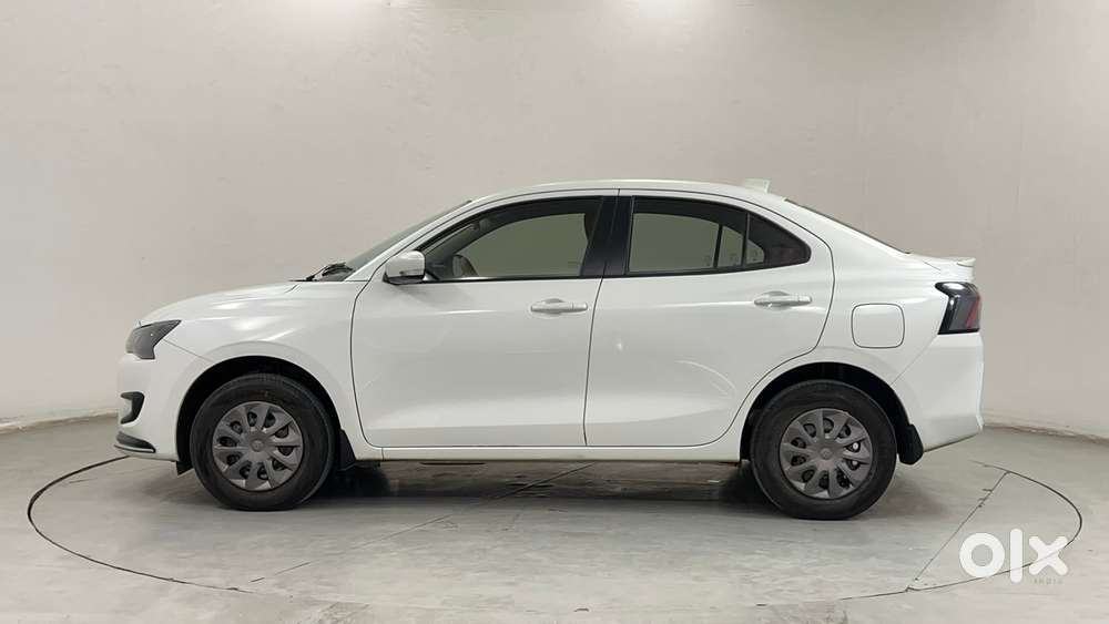 Maruti Suzuki Dzire 1.2 Vxi Cng, 2025, Cng & Hybrids