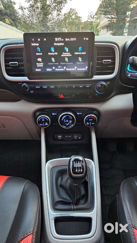 Hyundai Venue 2022 Diesel Well Maintained