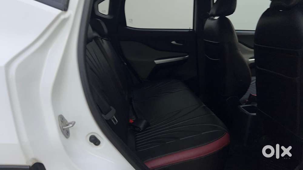 Nissan Magnite 1.0 Xv, 2023, Petrol