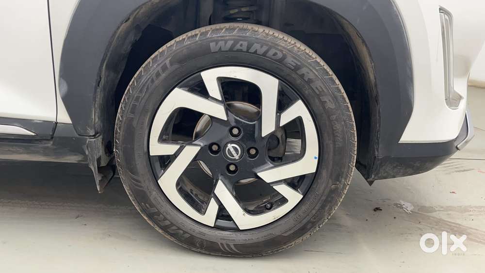 Nissan Magnite 1.0 Xv, 2021, Petrol