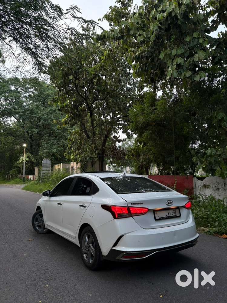 Hyundai Verna Petrol Mt 2022