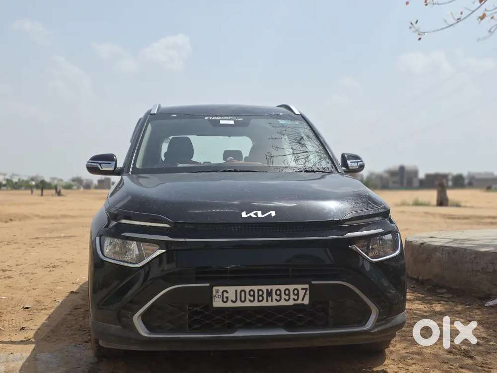 Kia Carens 2024 Petrol 44000 Km Driven