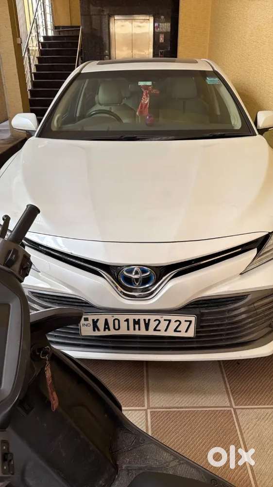 Toyota Camry Hybrid 2020 Model