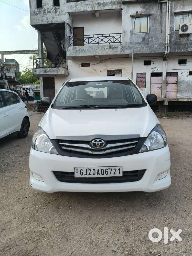 Toyota Innova 2010 Diesel Well Maintained