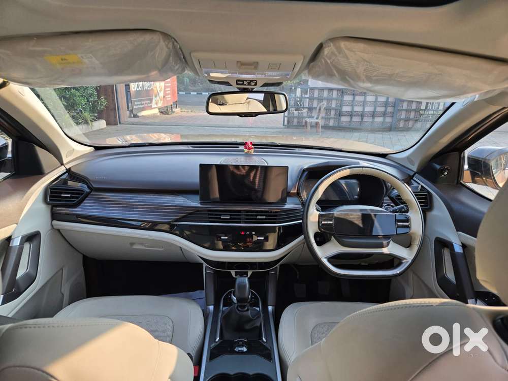 Tata Safari Accomplished Plus Dark Edition, 2024, Diesel