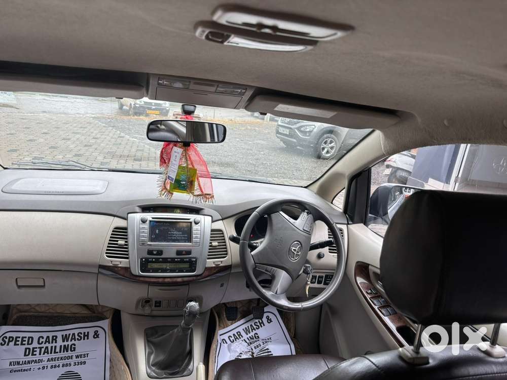 Toyota Innova Diesel 2012