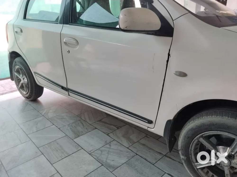 Toyota Etios Liva 2013 Diesel 85000 Km Driven