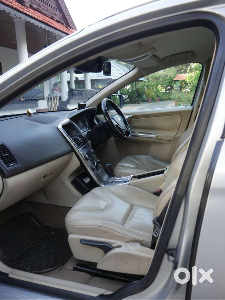 Volvo Xc60, Metalic Silver, 2012 D3, Diesel Automatic, Good Condition