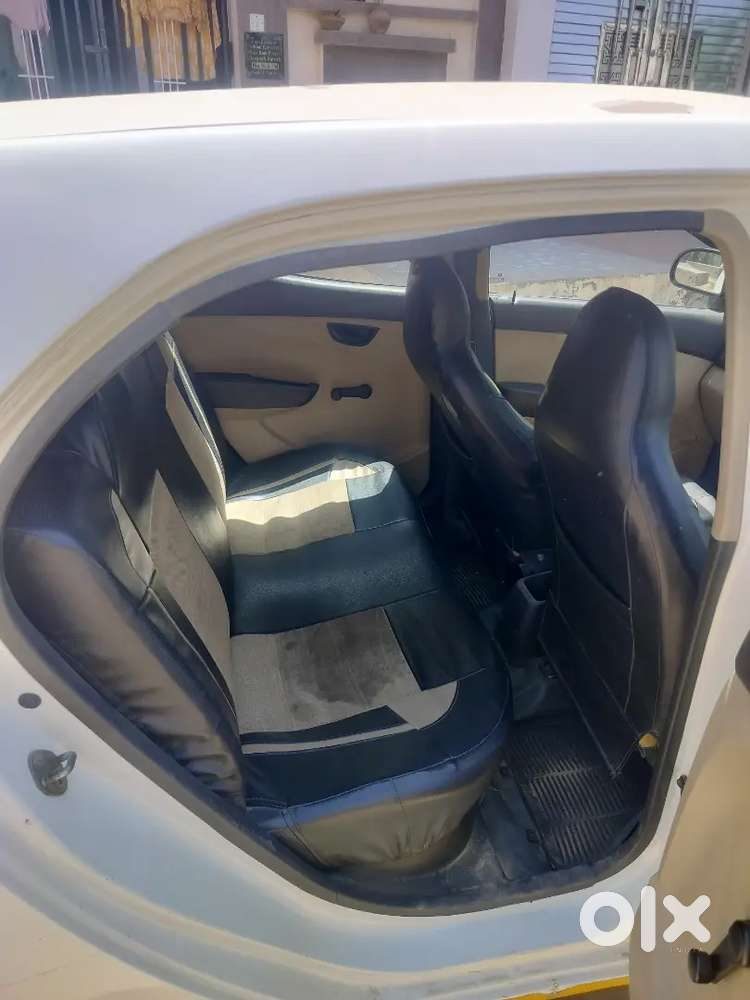 Eon Petrol + Cng