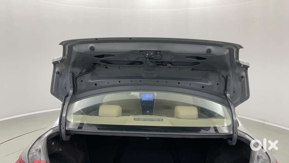 Maruti Suzuki Dzire 1.2 Vxi, 2021, Petrol