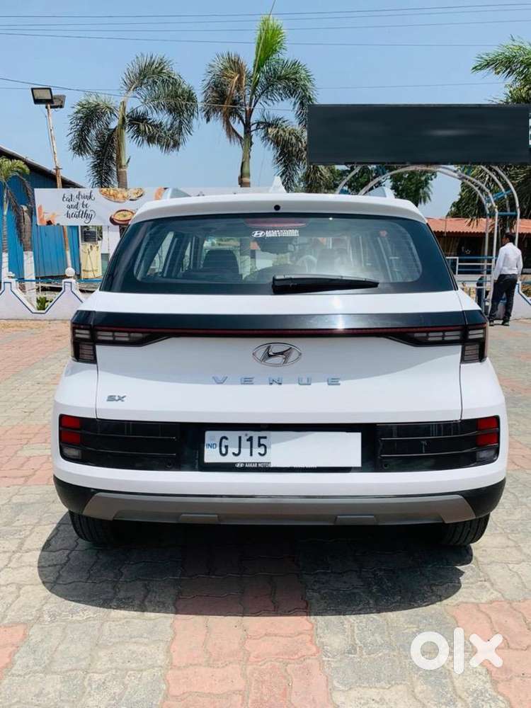 Hyundai Venue, Well Maintained & Less Driven Car